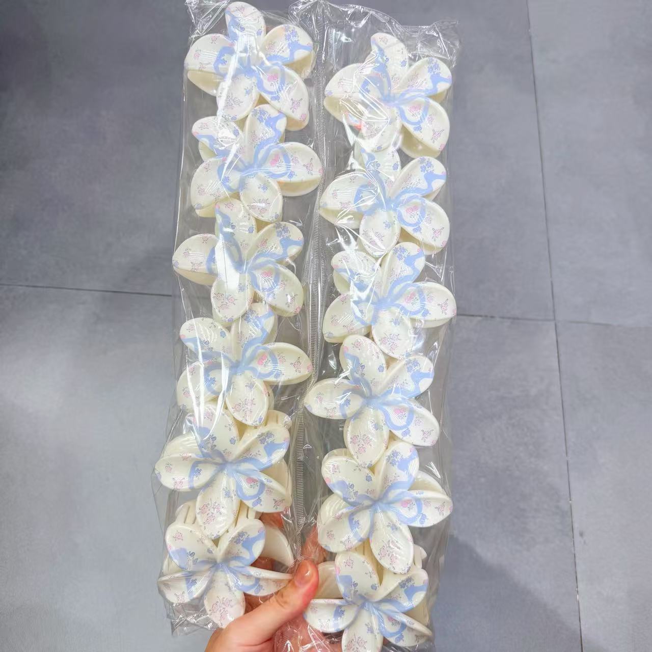 Europa y los Estados Unidos explotaron 8CM huevo flores clip de cabello de alta calidad para mujeres agarrar el cabello de tiburón color caramelo transfronterizo agarrar clip de cabello
