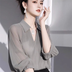 春2025新作高級欧品洋気独特の美しいフランス風減齢軽豪華小衆灰色シャツ