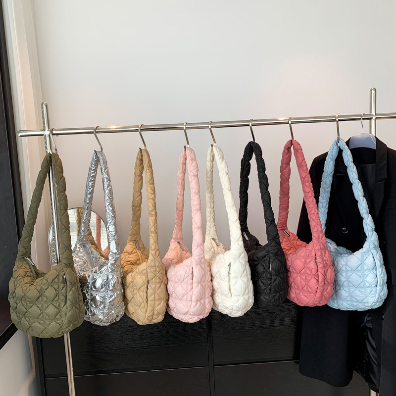 Korean Oversized down Bag, Pleated Cloud Bag, Korean Style Single Shoulder Crossbody Bag, Bubble Bag, Underarm Women's Bag, Fashionable Crossbody Bag