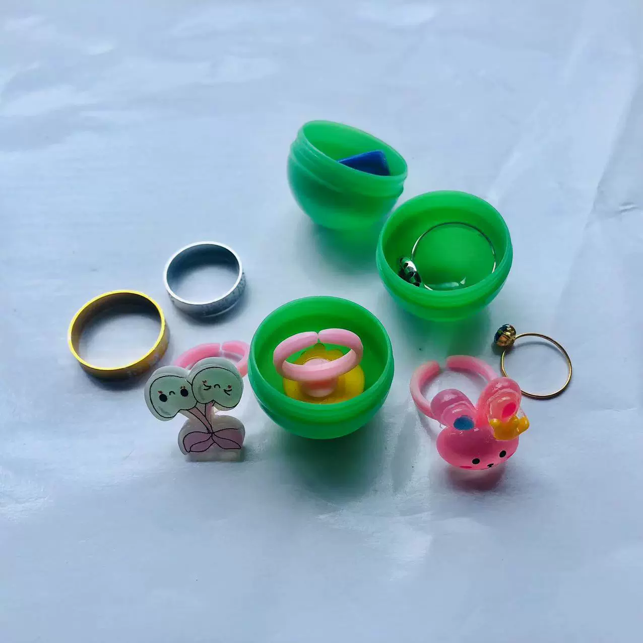 金色4号金属戒指宝石儿童蛋壳饰品玩具