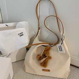 托特包包女式2025新款秋季百搭大包单肩包女款通勤大容量腋下女包