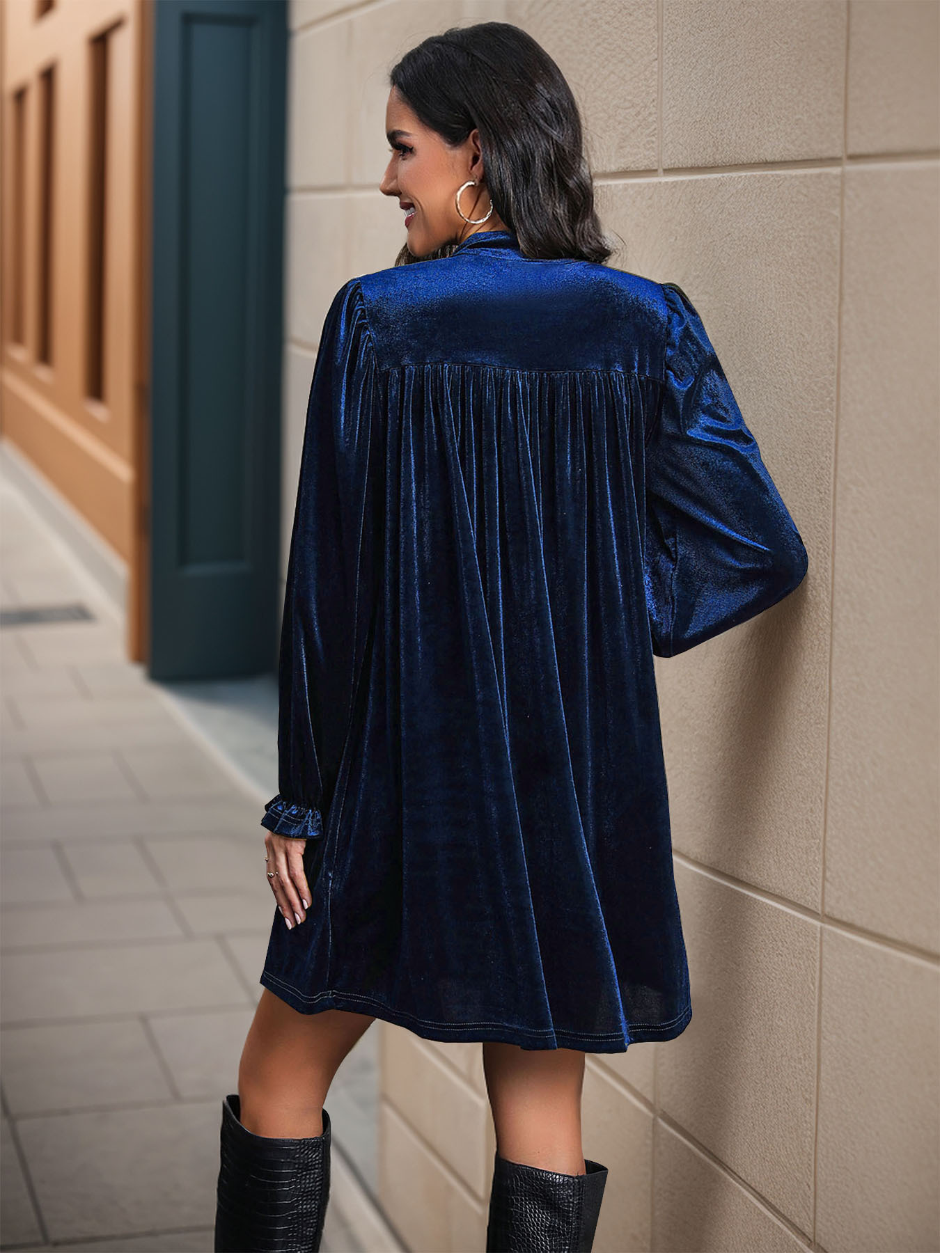Vestido feminino de veludo em linha A – Vestido elegante retrô com manga curta e decote em V (mangas lanterna esvoaçantes, cintura alta, tecido de veludo macio)_voghion.com