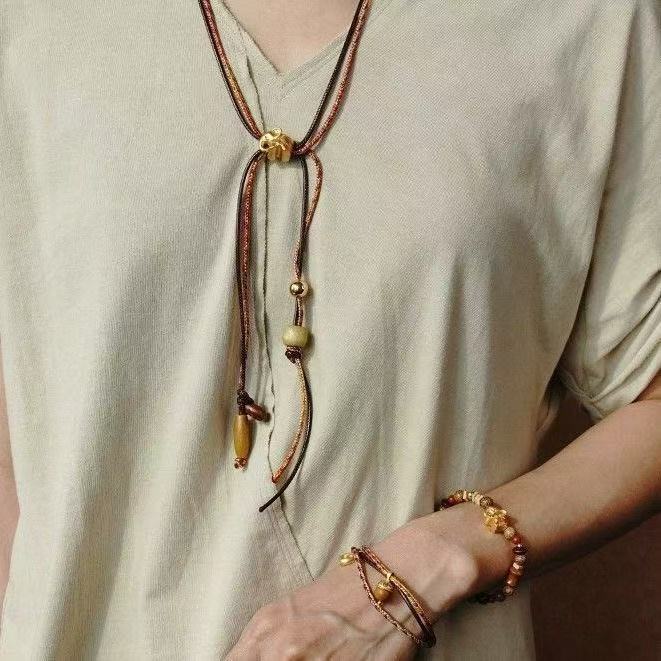 Collar de cuello largo de elefante Diseño original Collar de lujo ligero de alta gama de nicho Cadena de clavícula Collar ajustable Moxu