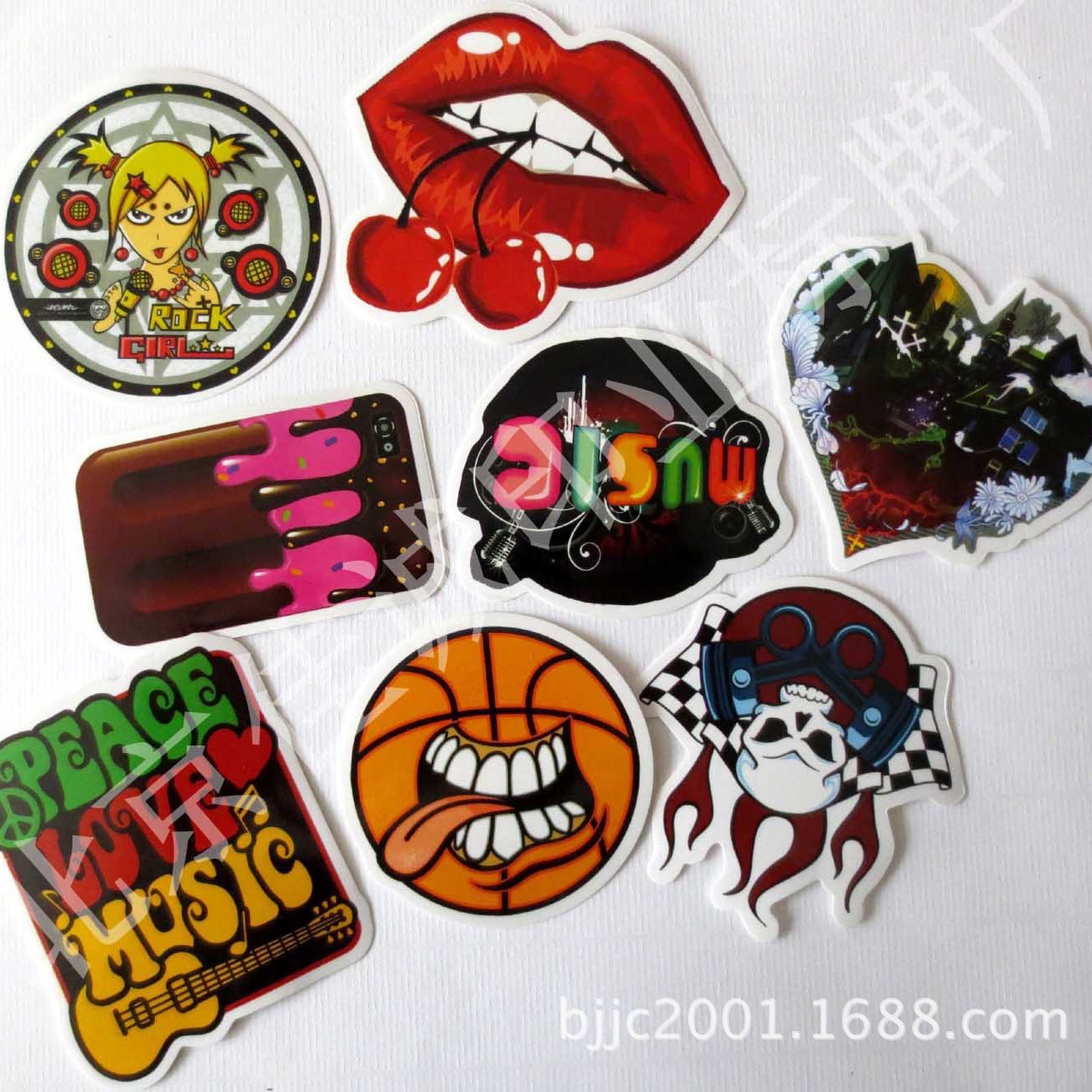 供应彩色卡片标签贴 异形不干胶卡通标签 PVC标签