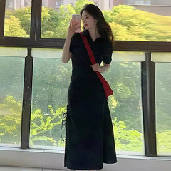 フランスのハイエンドでシックで美しい黒のドレス 2025 新しい女性の夏のお腹カバー痩身ロングスカート