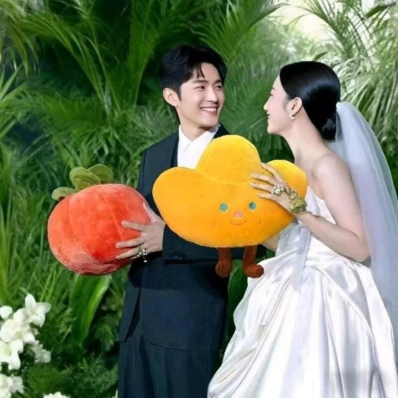 Persimmon Plush Toy, Good Things Happen, Lucky Doll, Golden Ingot, Fortune Doll, Cabbage Dog, Wedding Bouquet Persimmon Plush Toy, Good Things Happen, Lucky Doll, Golden Ingot, Fortune Doll, Cabbage Dog, Wedding Bouquet