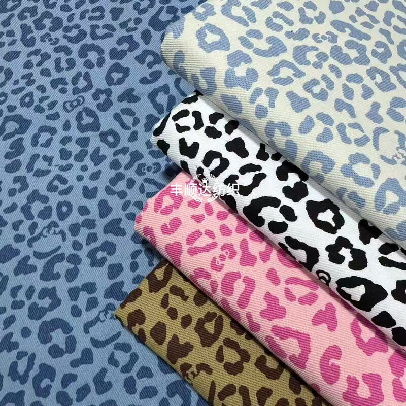 Cute colorful KT cat leopard print denim fabric for pants, jackets, bags, hats, clothing, children's wear, women's wear Cute colorful KT cat leopard print denim fabric for pants, jackets, bags, hats, clothing, children's wear, women's wear