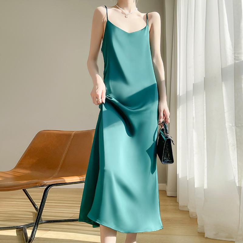 French elegant lady sling dress women's summer 2024 new waist slimming high-grade black long skirt