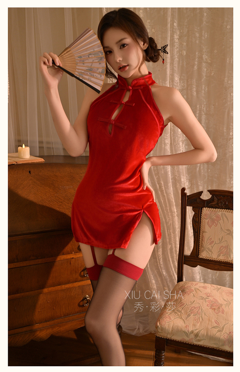 Velvet Cheongsam Roleplay Lingerie Set, Stand Collar, Hip-Covering Retro Uniform — detail image 9