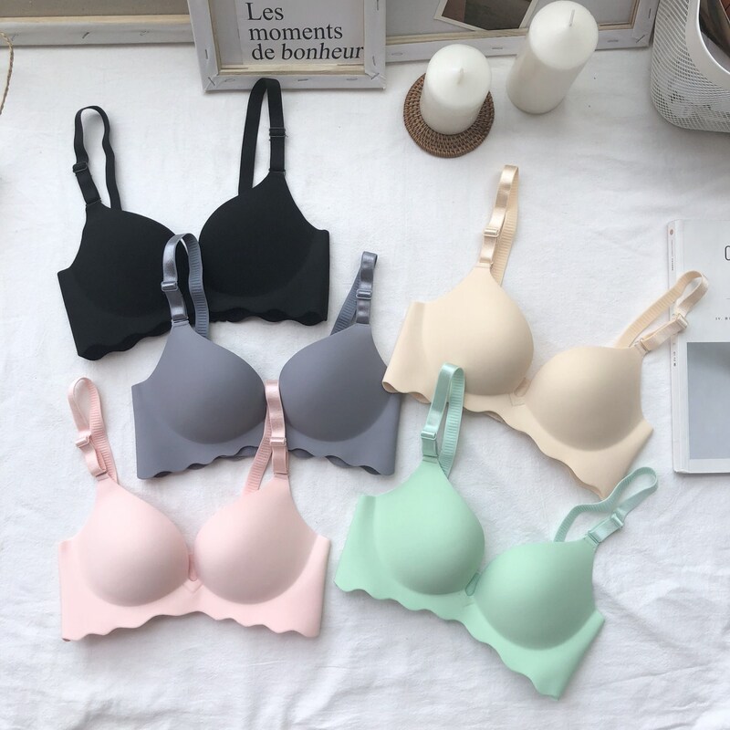 Southeast Amazon Cartoon Wire-Free One-Piece Seamless Bra Sexy Small Breast Push-Up Bra Thick and Thin Intimates