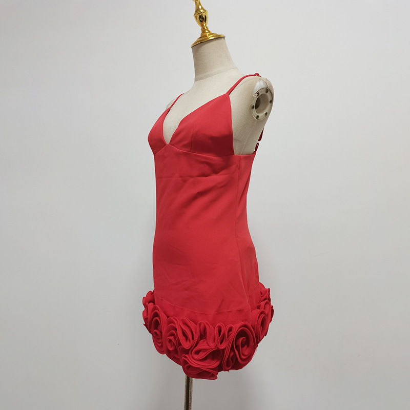Robe courte élégante en satin pour femme – Robe de cocktail moulante taille haute sans bretelles (rouge cerise, mélange de polycoton extensible, bordure en dentelle florale)_voghion.com
