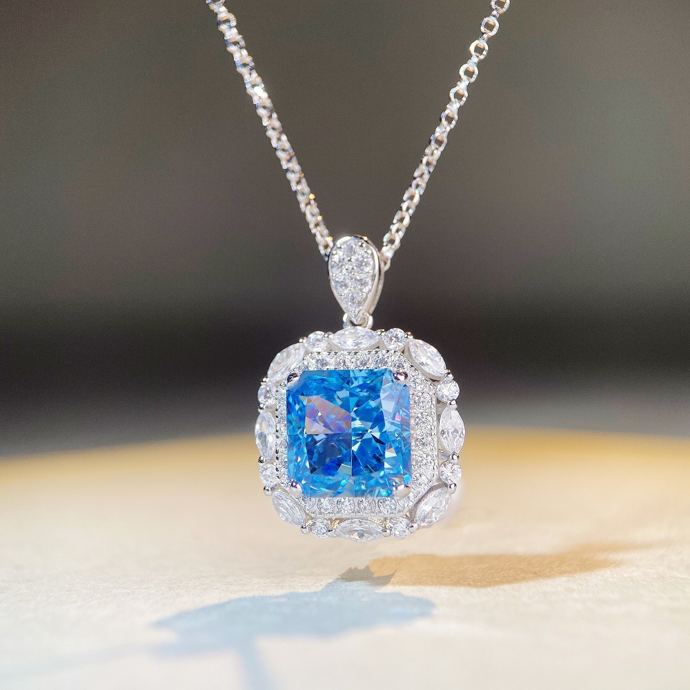 Daily Occasion 925 Sterling Silver Zircon Plating Geometric Pendant Necklace