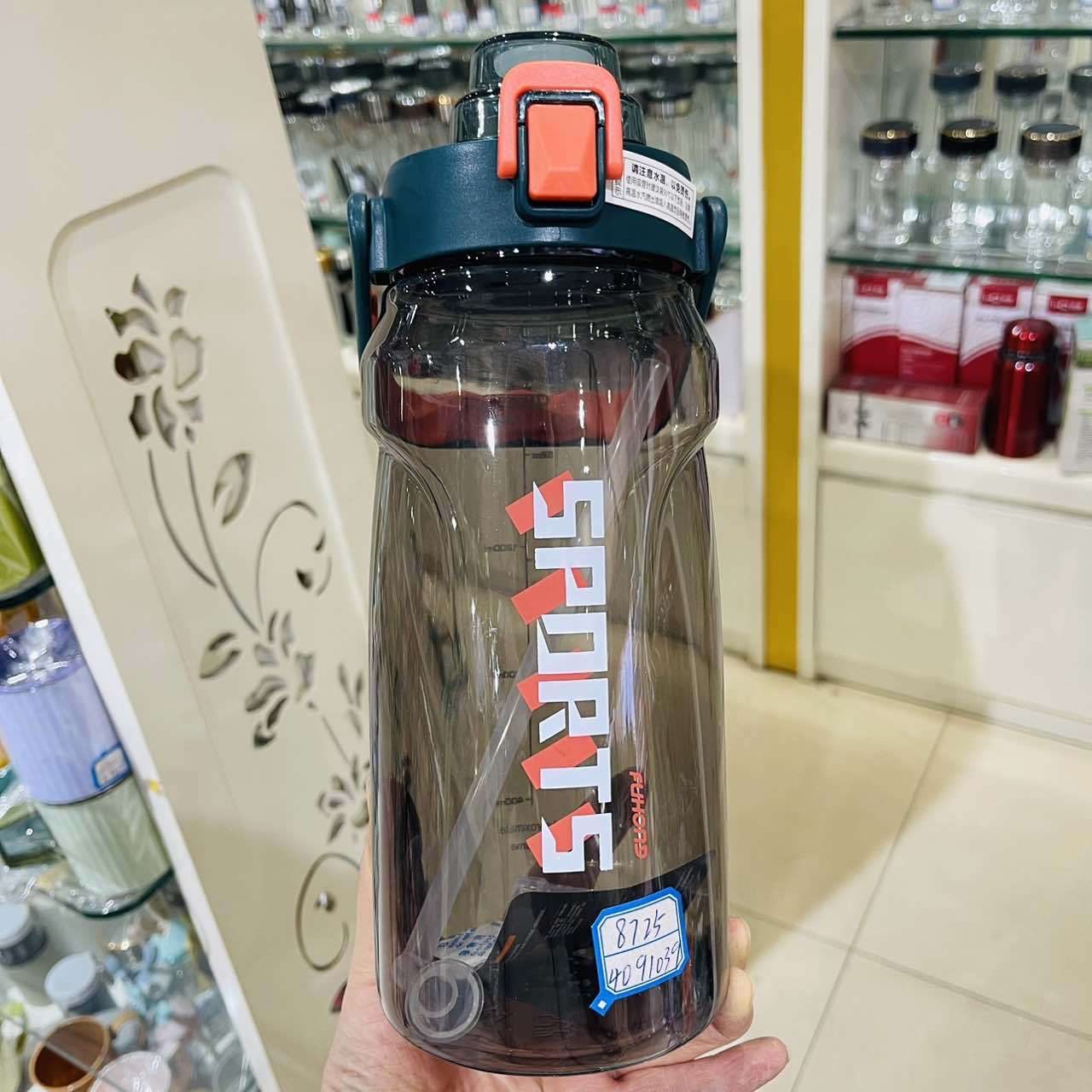 Yichang2025 tambor al aire libre 1800ml hervidor de plástico de gran capacidad boquilla de rebote de fitness transfronteriza