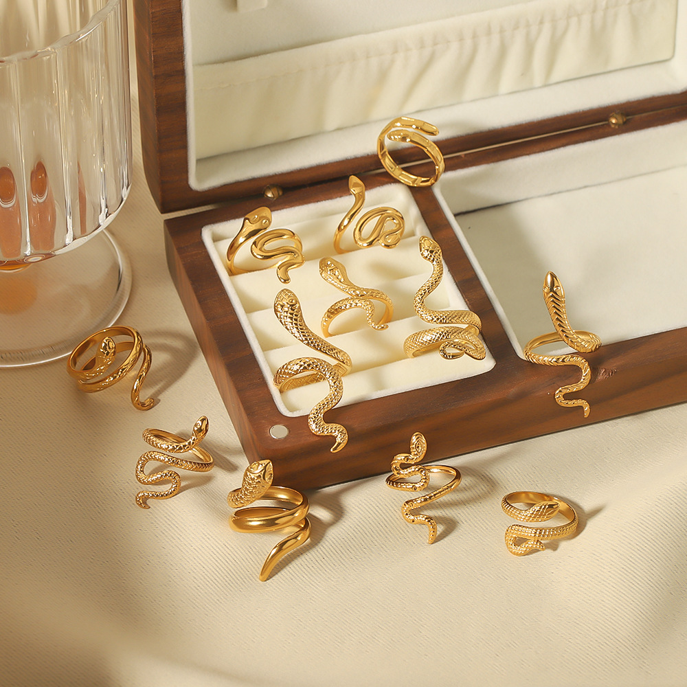 4g Weight PVD Coated Gold Plating Process 18K Gold, 18K Real Gold Plated, Real Gold Plated Plating Material PVD Coated 18K Gold Real Gold Plated Snake Stainless Steel IG Style Waterproof Non Tarnish Open Rings