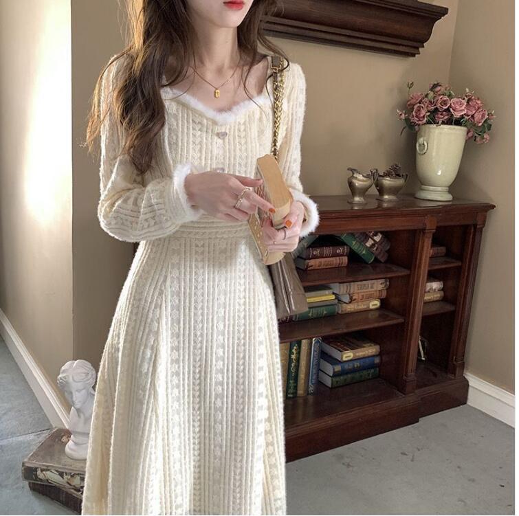 Square neck lace stitching dress female 2022 autumn and winter new design thickened with coat dating fairy skirt