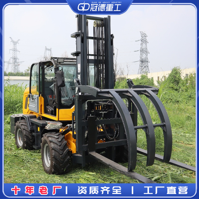 四驱柴油越野叉车 3吨5吨6吨一体式山地液压升降多功能抓草车