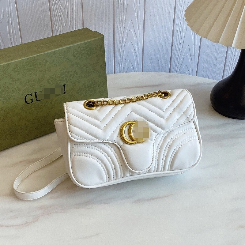 New foreign trade chain bag, versatile diamond-patterned embroidered shoulder bag, classic underarm bag for women, wholesale