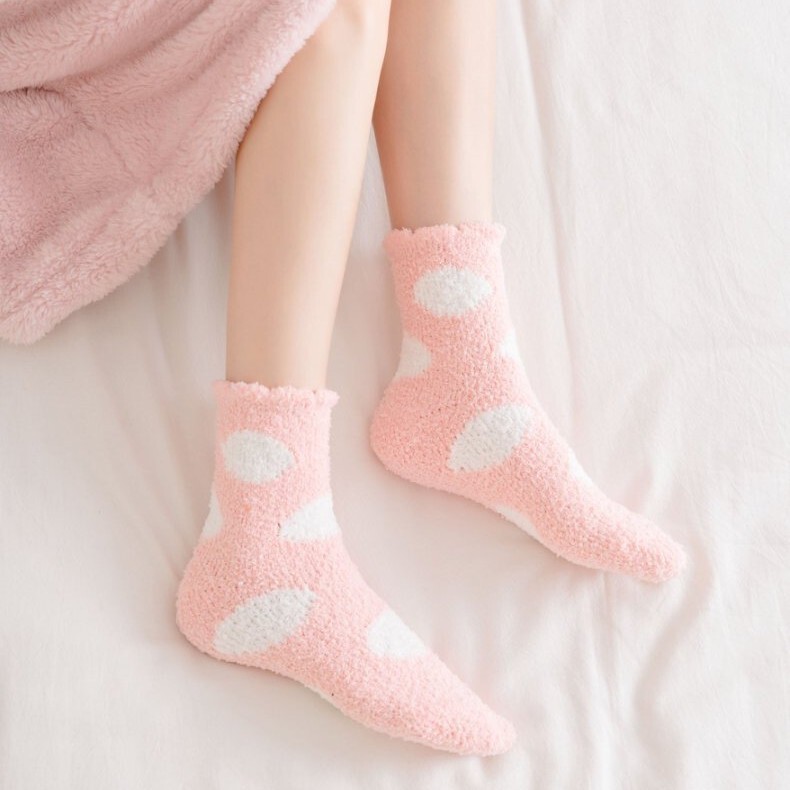 2025 Women's Autumn and Winter Thickened Coral Fleece Polka Dot Mid-Calf Warm Insulated Sleep Socks Cute Home Floor Socks 2025 Women's Autumn and Winter Thickened Coral Fleece Polka Dot Mid-Calf Warm Insulated Sleep Socks Cute Home Floor Socks