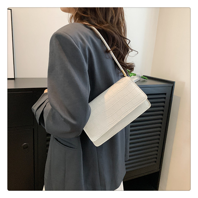 Minimalistisk stil for kvinner med minoritetstekstur under armene 2023 sommer ny håndholdt vestlig liten firkantet veske_voghion.com