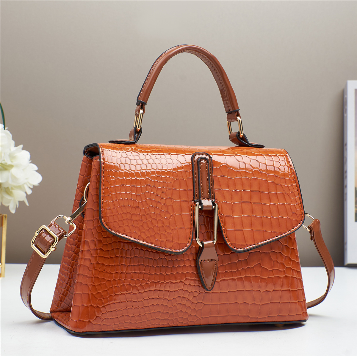 Nuevo bolso de moda coreano damas primavera y verano mochila bolso de mano temperamento bolso de mujer bolso de hombro universal damas