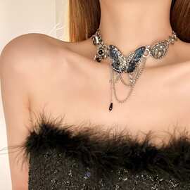 甜酷重工镂空蝴蝶水晶流苏吊坠项链轻奢小众设计感花朵纽扣锁骨链
