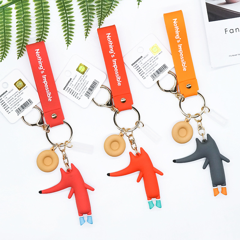 现货批发创意运动狐钥匙扣挂件 书包挂饰汽车个性钥匙玩偶挂件