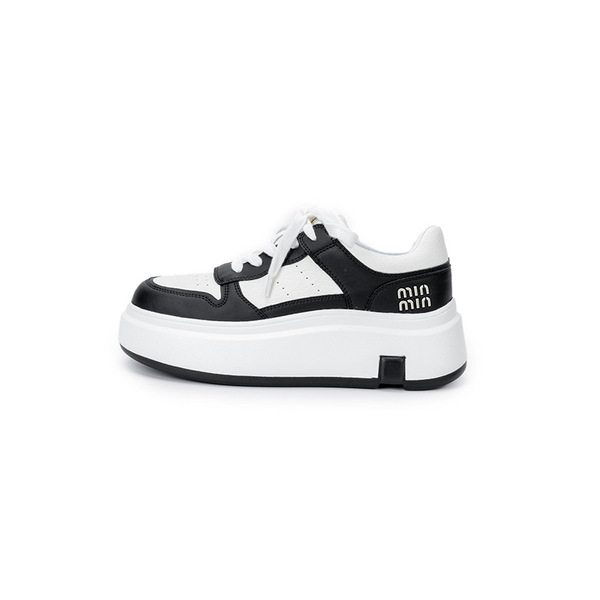 Leather white sneakers platform