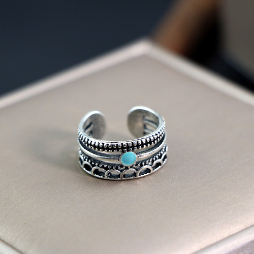 European and American-style personalized open faux-silver ring for women, multi-layered with a smiley face design, Instagram-inspired, Korean retro punk style, minimalist, for the index finger.