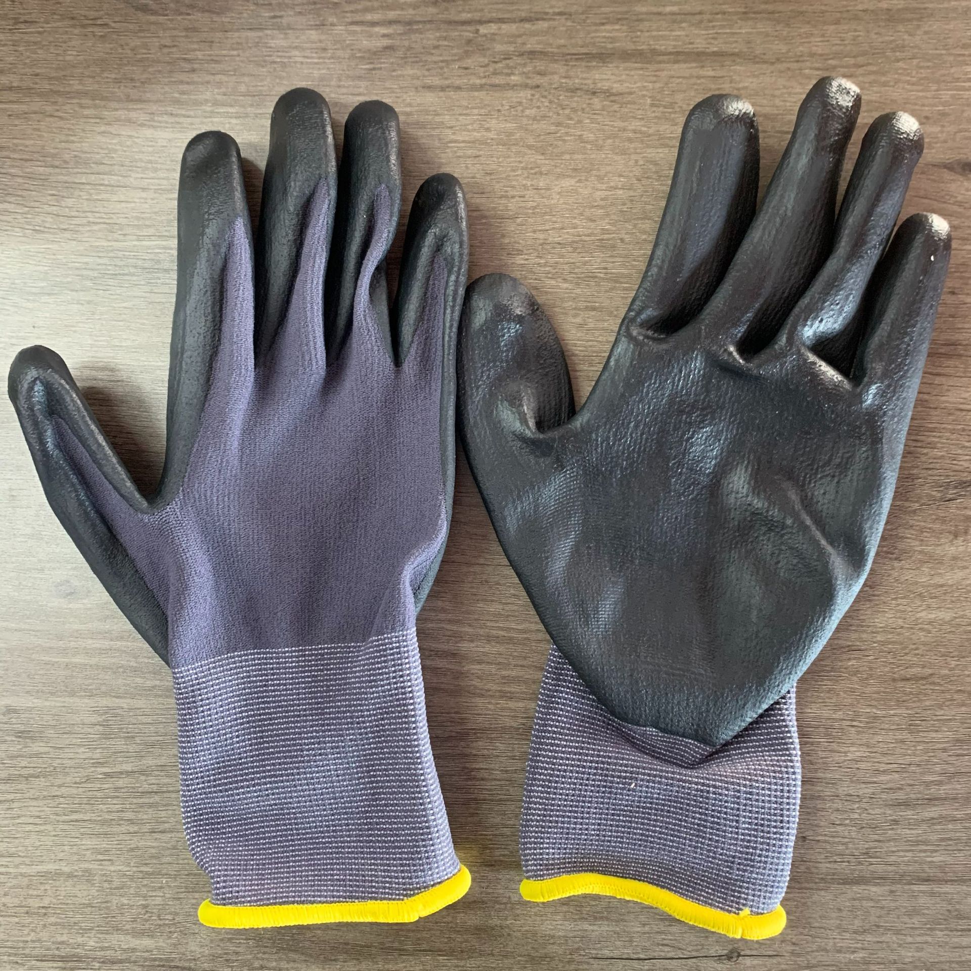 出口15针尼龙氨纶掌浸丁腈超细真发泡手套透气防滑耐磨劳保手套