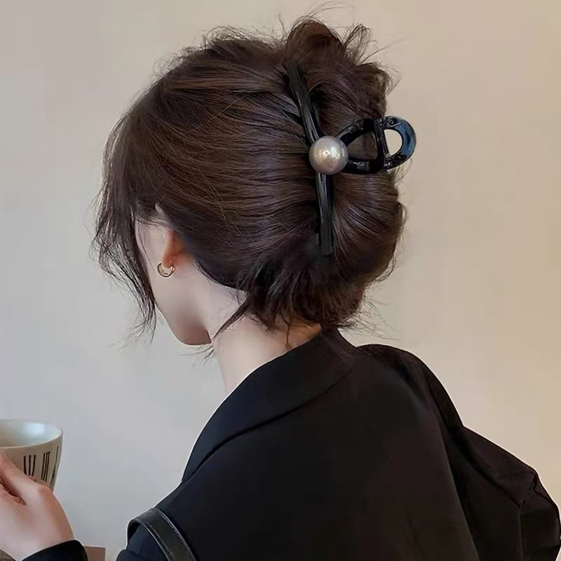 Black large size) glossy-grey pearl gripper