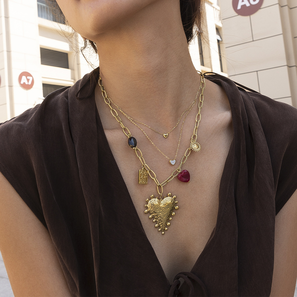 Collar de acero inoxidable de la UE y los Estados Unidos, lujo ligero, nicho universal, moda, amor, collar de zircon, joyería no desvanecida para mujeres