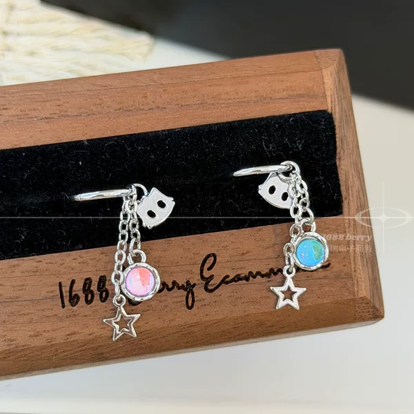 Cute cat star tassel chain titanium steel seamless hoop earrings with moonstone pendant, suitable for newly pierced ears, girly style