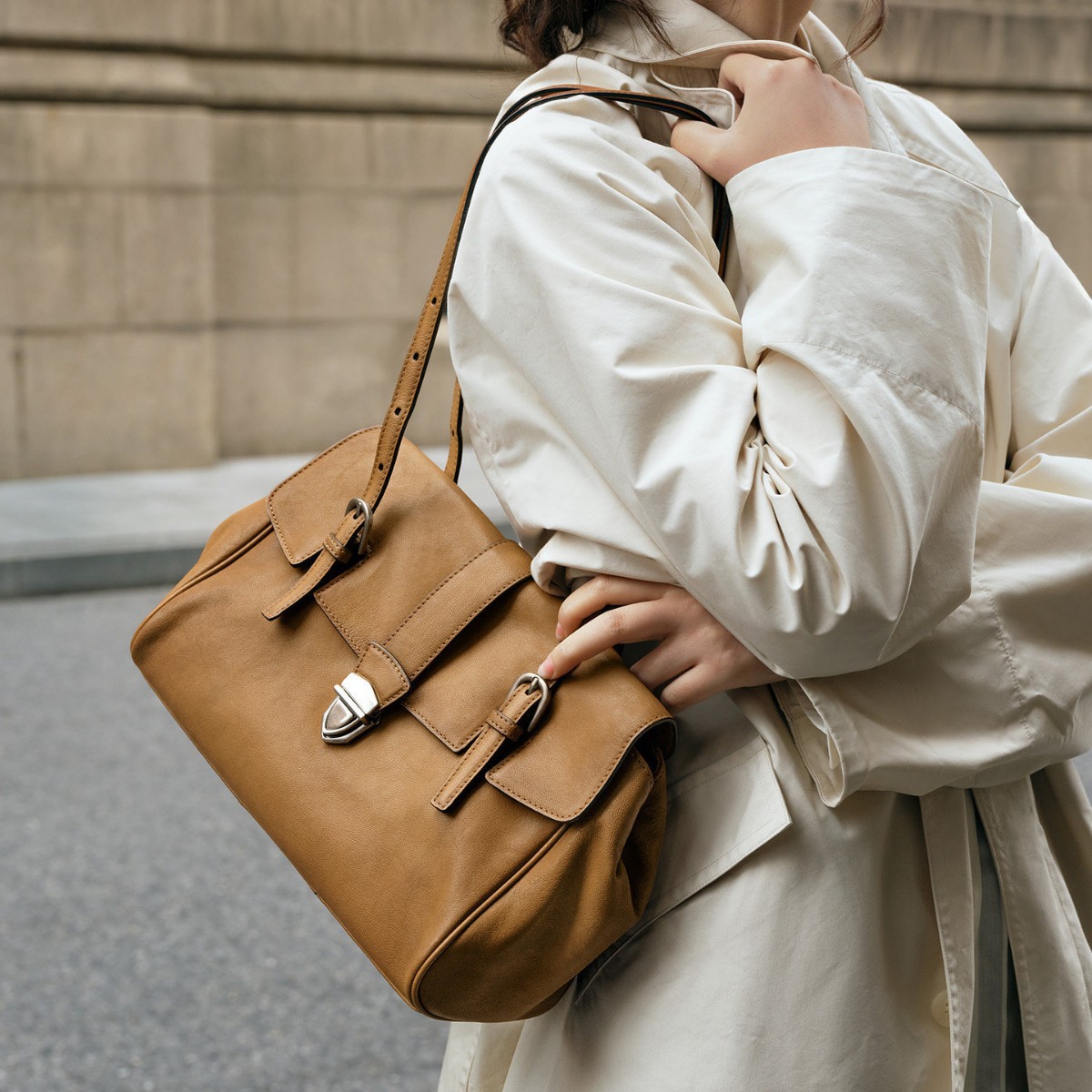 Premium Vegetable Tanned Leather Baguette Briefcase For Women 2026 New Casual Retro Commuter Handbag Shoulder Bag - Thumbnail 3