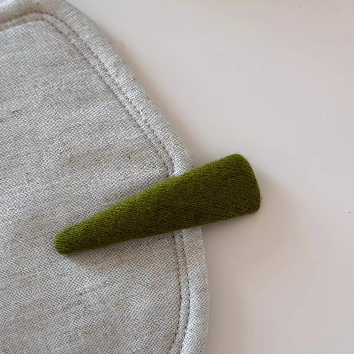 Clip de cabello de flor de leopardo para mujeres clip de cabello de alto nivel frente clip de frangeo 2025 nuevo clip lateral clip de cabello toque