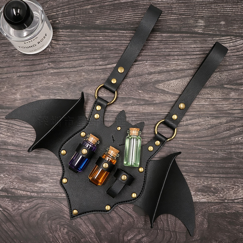 跨境暗黑蝙蝠造型PU皮胸挂瓶套 巫师分装瓶皮套万圣节cosplay道具