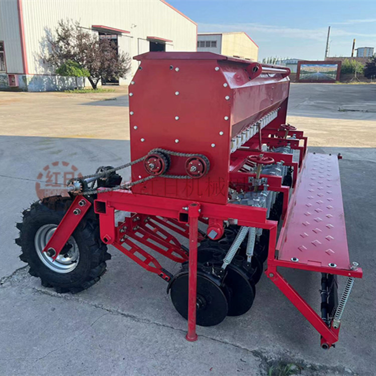 农业机械小麦播种机   四轮拖拉机挂接玉米播种机    黄豆播种机