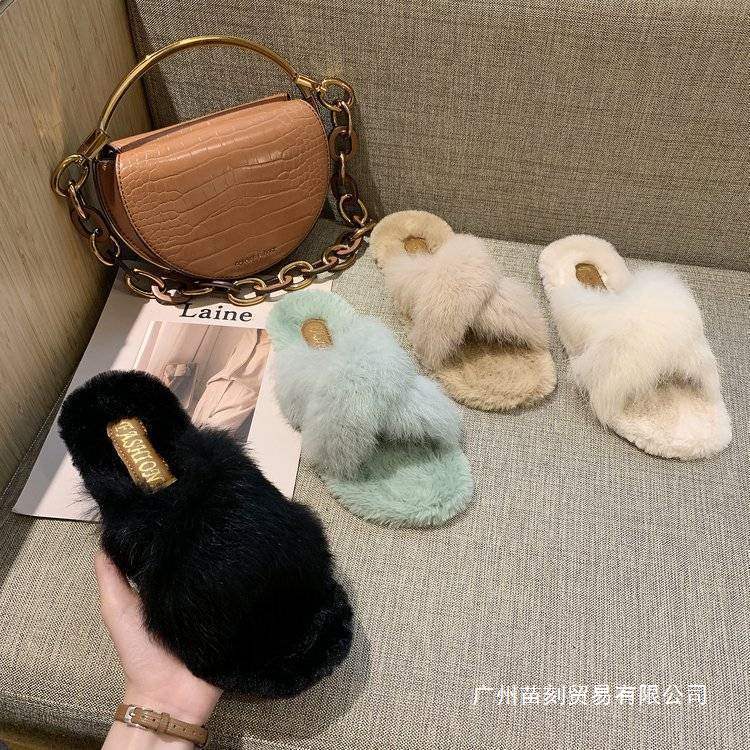 真兔毛毛毛拖鞋女新款秋冬百搭时尚平底珍珠软底外穿交叉凉拖