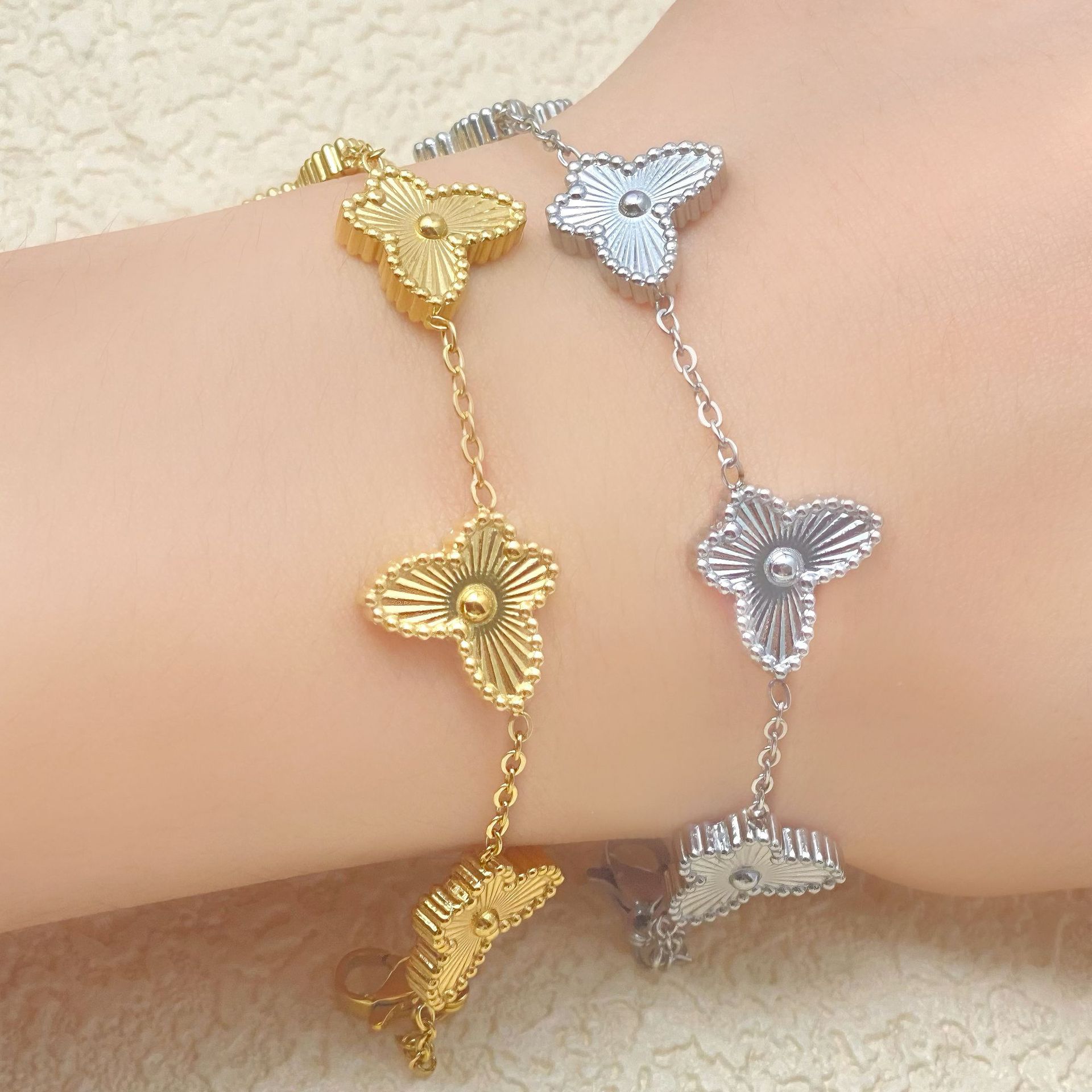 Cross-border Stainless Steel Bracelet Design High-end Butterfly Laser Fashion Bracelet for Women