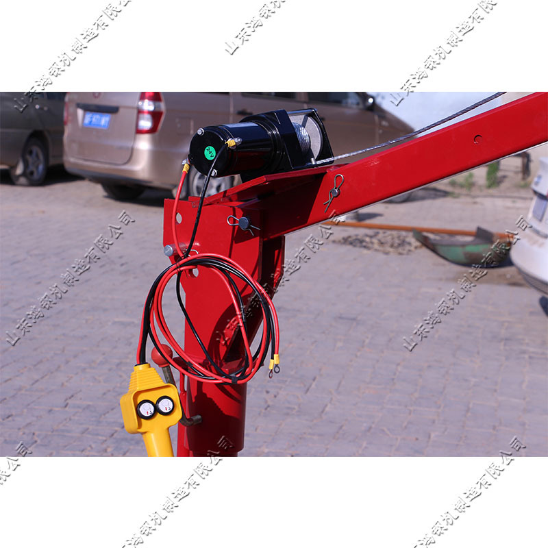 全角式吊运机 便携式四柱全自动吊运机 轻型货车箱式车载提升机