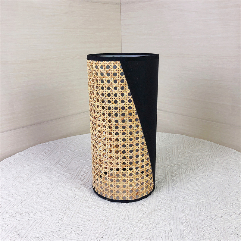 Fábrica directa tela de ratán tejido lámpara de mesa cubierta hexagonal rejilla real ratán PVC pantalla lámparas de iluminación