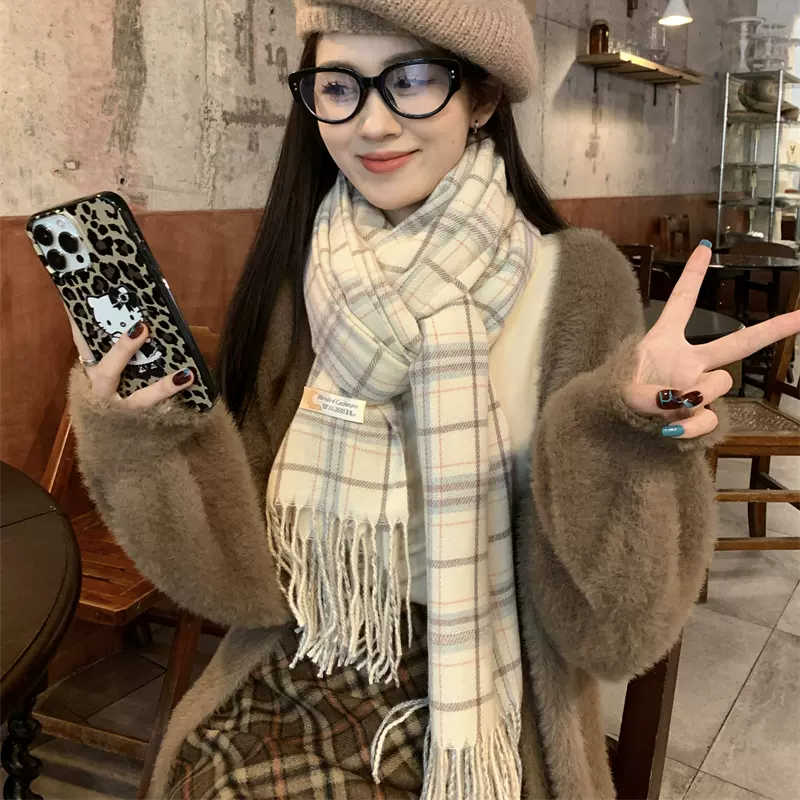 围巾女冬季2024新款高级感格子披肩两用双面加厚流苏围脖厂家直销