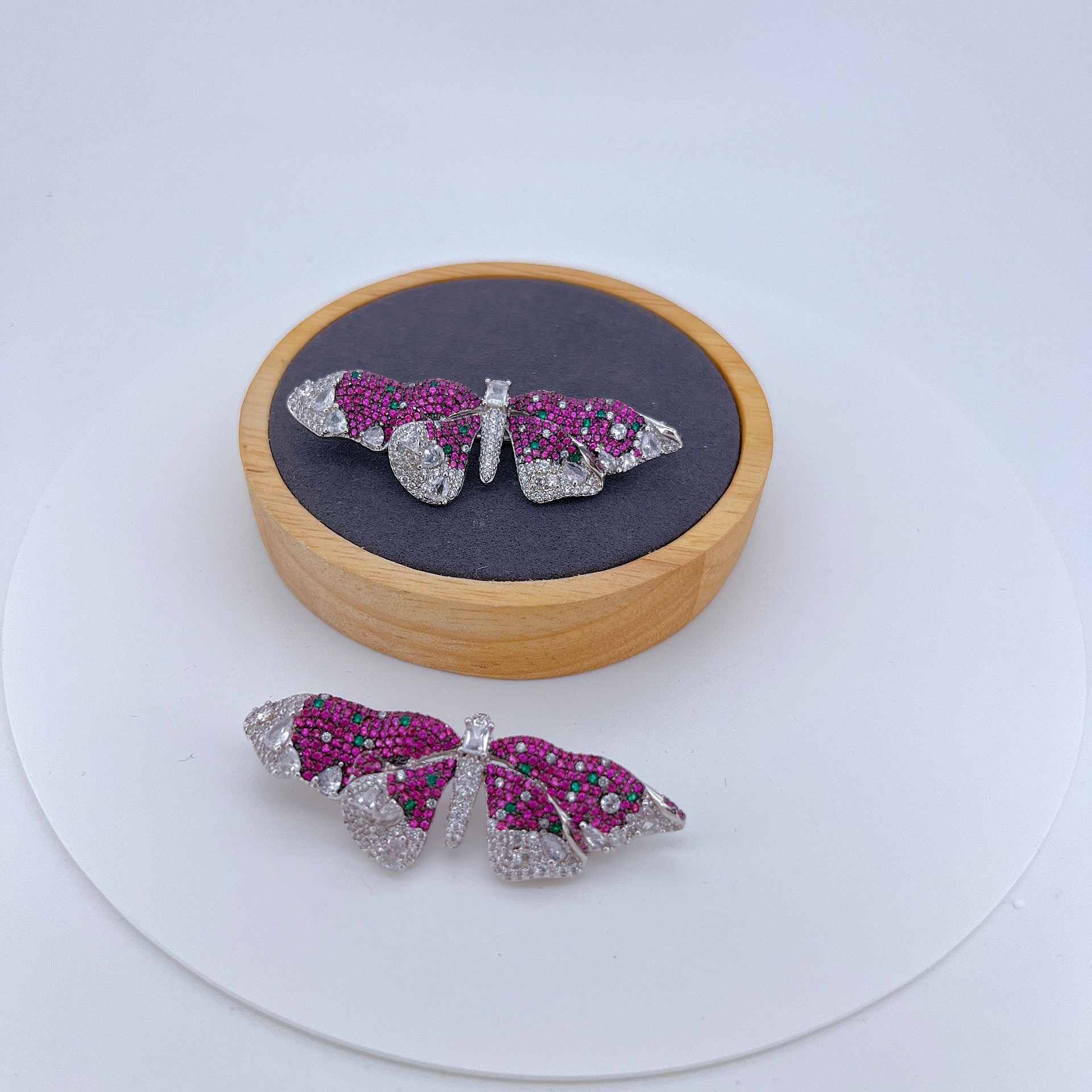 Brooches Classification Banquet, Party Occasion Elegant Glam Pin Butterfly Copper Zircon Women's Brooches
