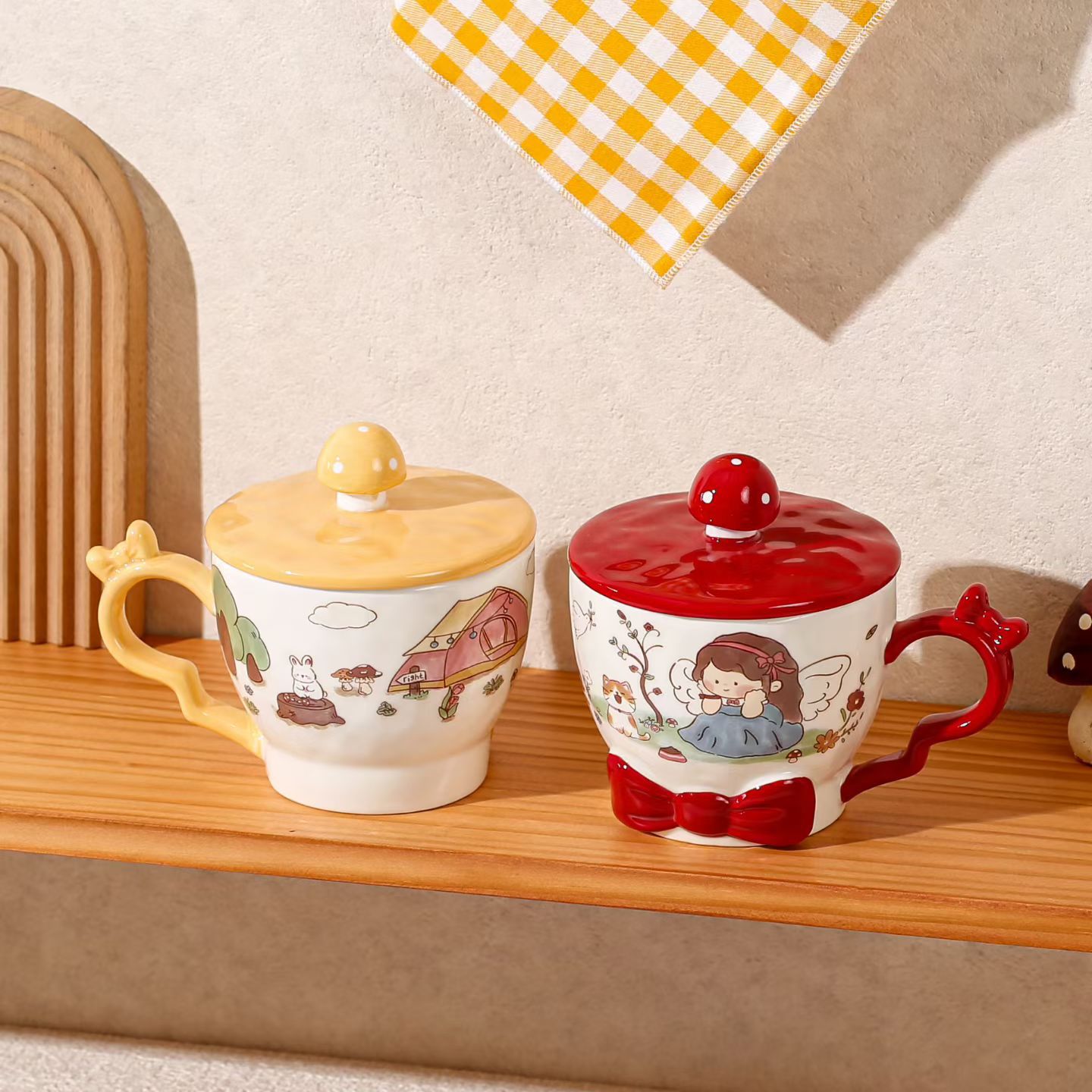 Personalidad creativa de dibujos animados adorables chicas arco tazas de cerámica con tazas de café con tapa de alto valor de la cara de las chicas tazas de marca
