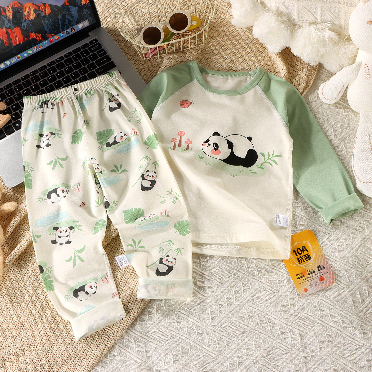 Lycra boneless set bamboo leaf panda