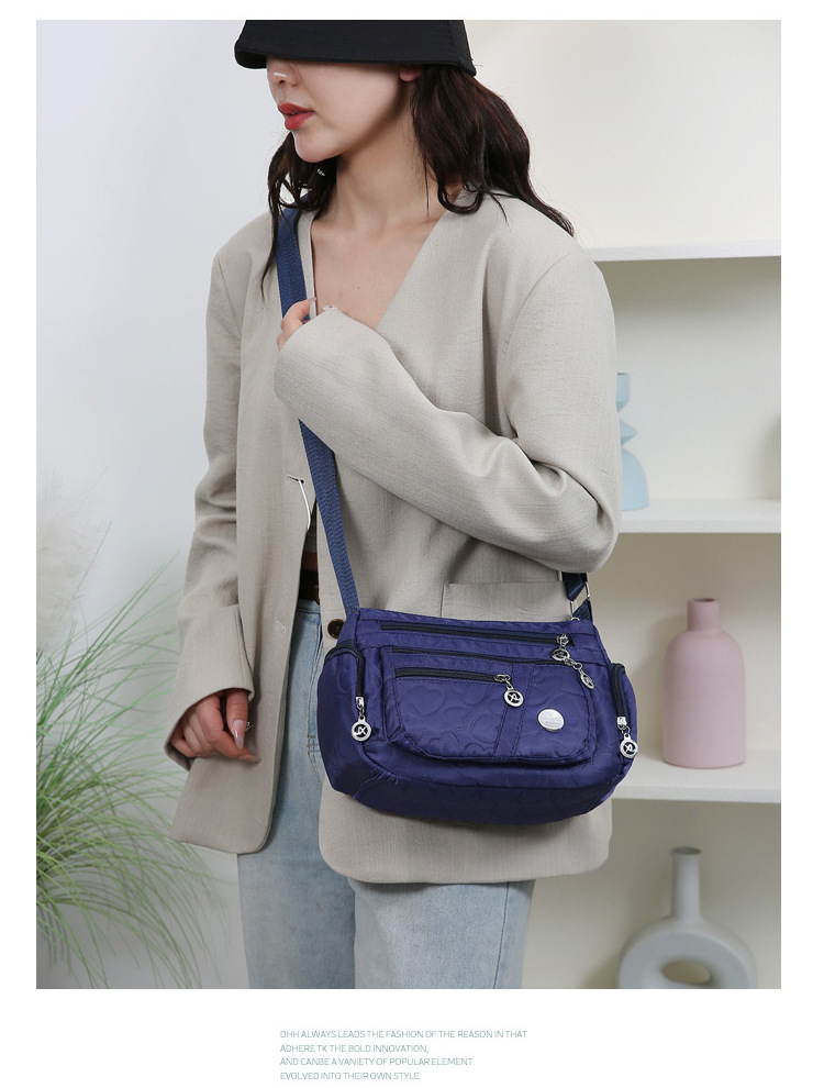 Crossbody bag for women 2025 New style middle-aged women's bag, large capacity single-shoulder mom bag, versatile, casual and fashionable women's bag undefined