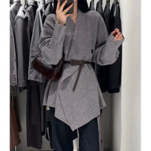 感灰色翻领外套女2025秋冬新款收腰设计感不规则中长款上衣
