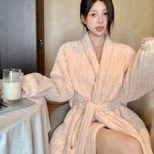 �Q��2025���ﶬ�����L���Ը�˯��Ůʿ�Ӻ�ů�߼��з��m�qԡ��˯