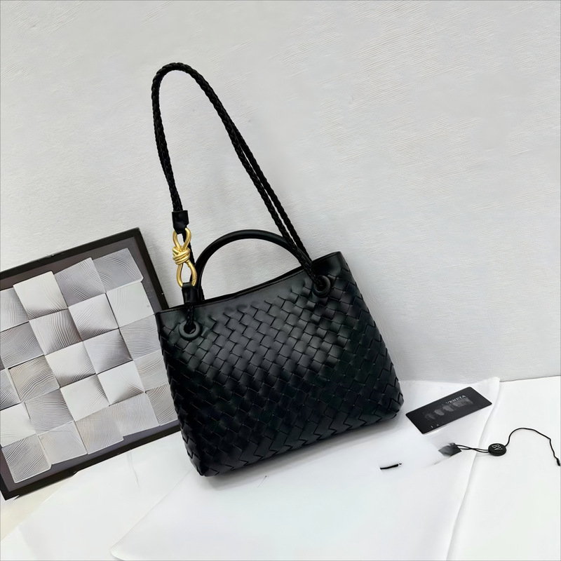 Bv Cross-Border Classic Popular Woven Bag Versatile Internet Celebrity Metal Lock Handbag Shoulder Bag Bv Women's Bag Crossbody Bag