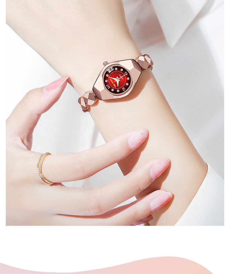 Elegant damklocka med kvarts och kalender med strass_voghion.com