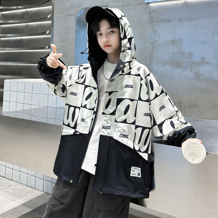 Chaqueta cortavientos para niños de primavera 2025 modelos de primavera y otoño versión coreana del nuevo estilo de los niños chinos y medianos